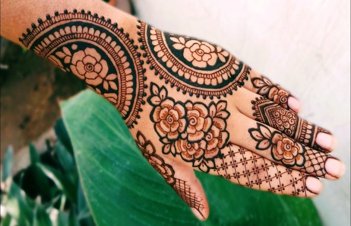 Modern Rose Mehndi Design for Back Hand